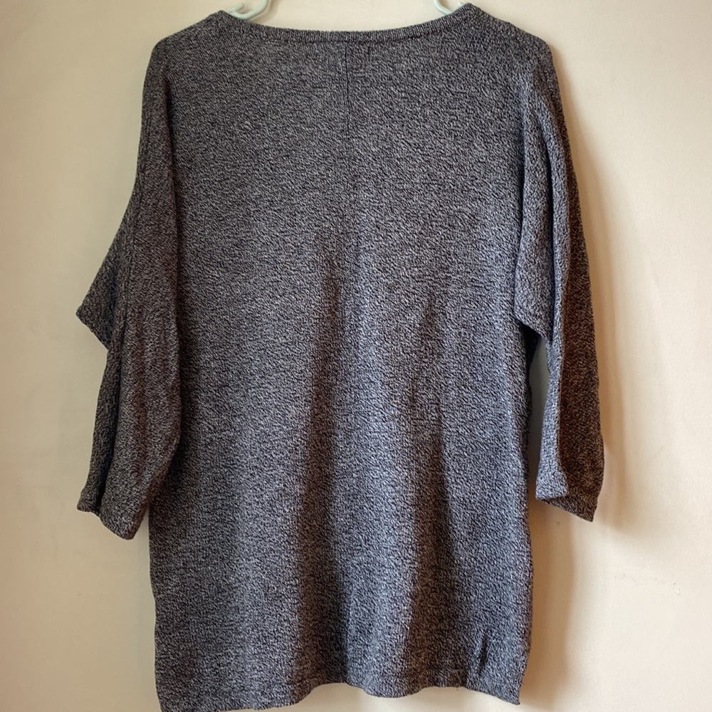 Banana Republic Sweater - Picture 4 of 6